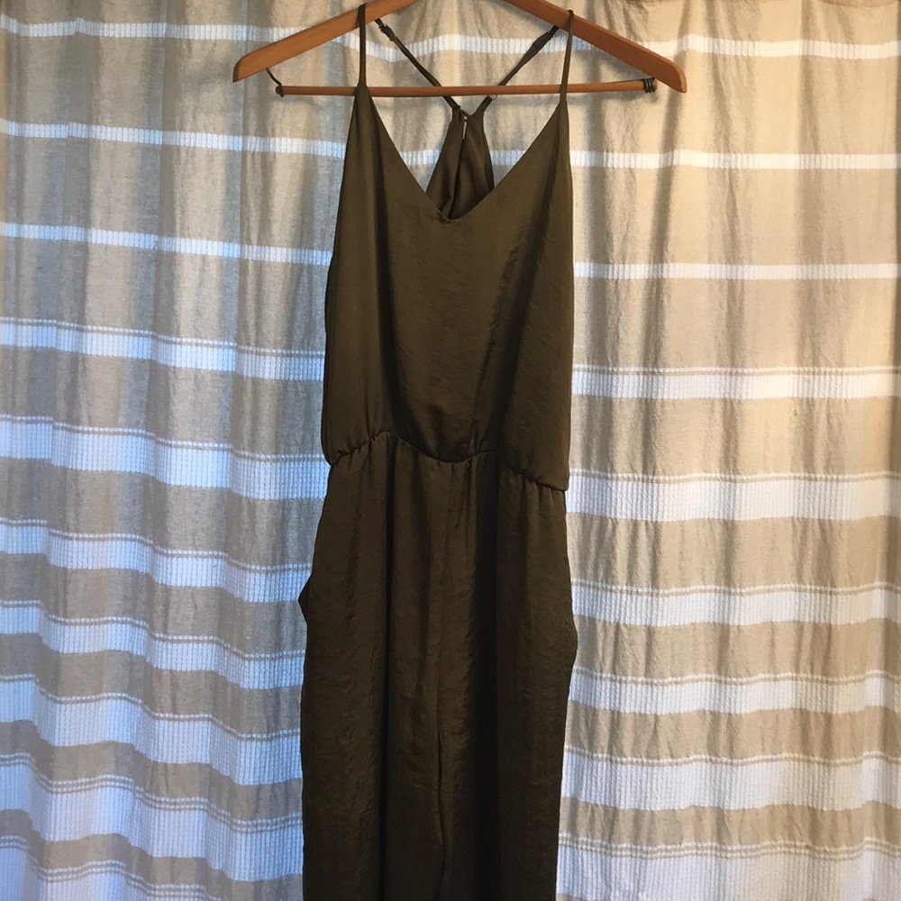 Silky Jumpsuit with Pockets!